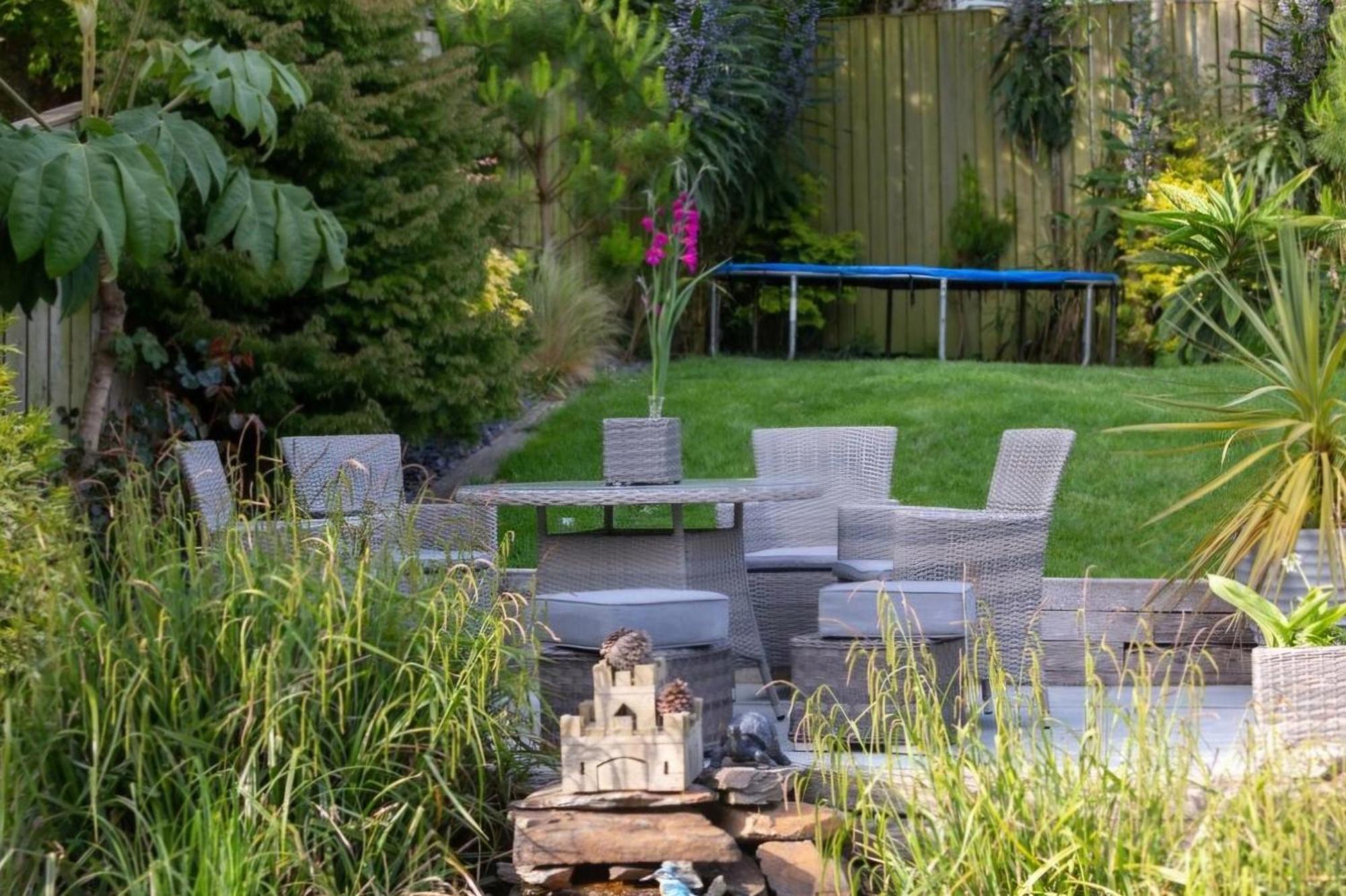 Cornwall Sunray Palm - Gannel River Views, Close To Boating Lake, Pentire & Fistral Beach, Newquay Centre, Private Location Villa *